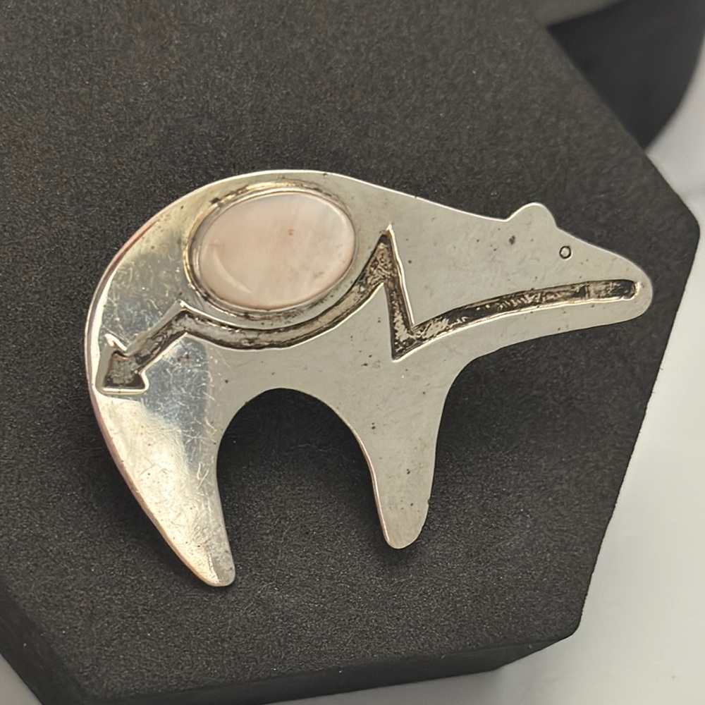 Vintage Signed Hopi Sterling Silver Spirit Bear Quartz Gemstone Pin